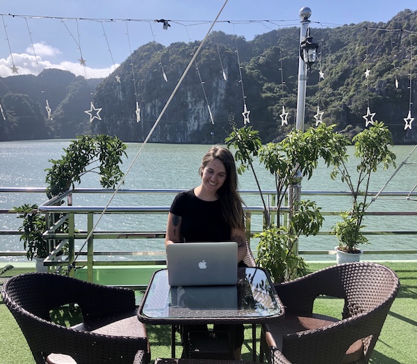 Anne Claessen running The Podcast Babes while traveling