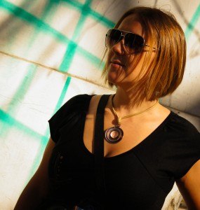 Elaine: Runaway Brit