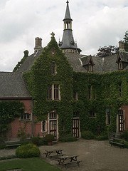 castle digs