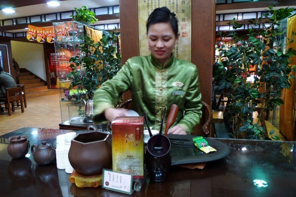 Tea ritual in China