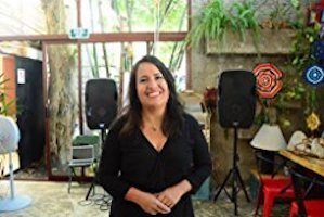 Finally Elaine Mendoza, Online Teacher, Writer, Tour Guide