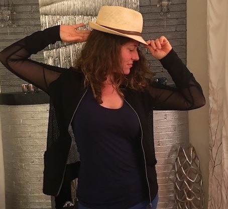 The Gracie Mesh Jacket by Anatomie: ultimate in wrinkle free travel clothes. Scrunch it up!