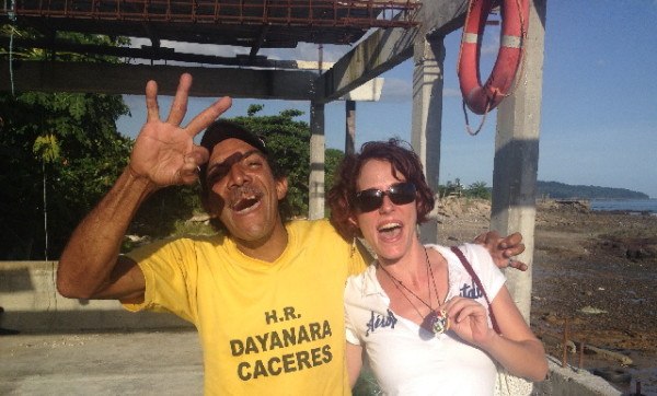 making a new friend in Panama, one of the benefits of slow travel