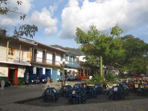 Jardin_plaza_colombia
