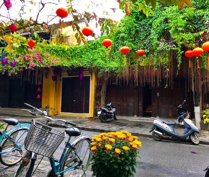 Hoi An Vietnam: old town bicycles