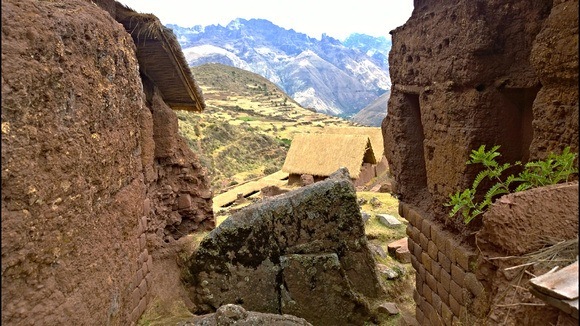 the main temple at Huchuy Qosqo